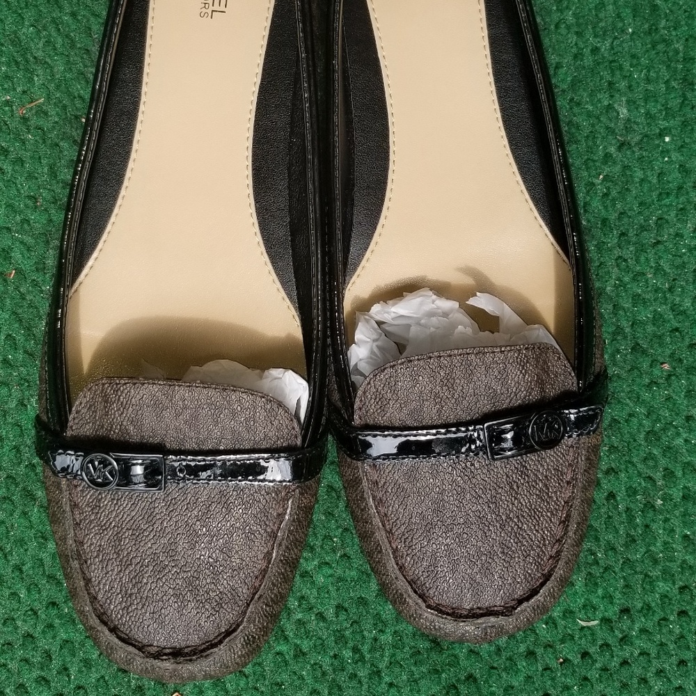 Michael kors flats